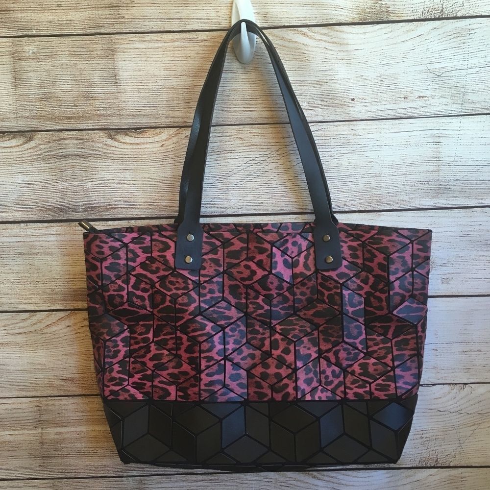 PATRIZIA LUCA BLACK AND‎ RED LEOPARD PRINT GEOMETRIC BAG
